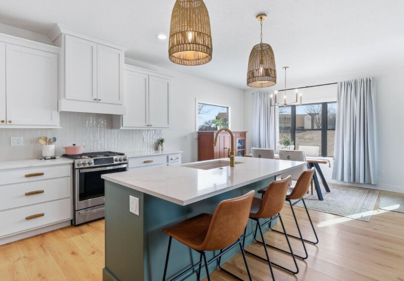 Building Photo - 1 Country Club Ct