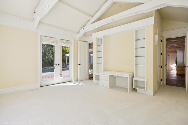 Building Photo - 39 Faxon Rd