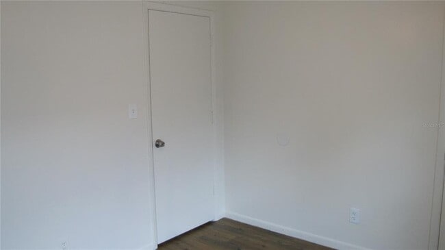 Building Photo - 5122 E Temple Heights Rd