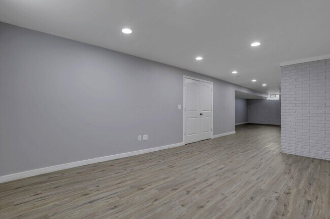 Building Photo - 1701 Marigold St