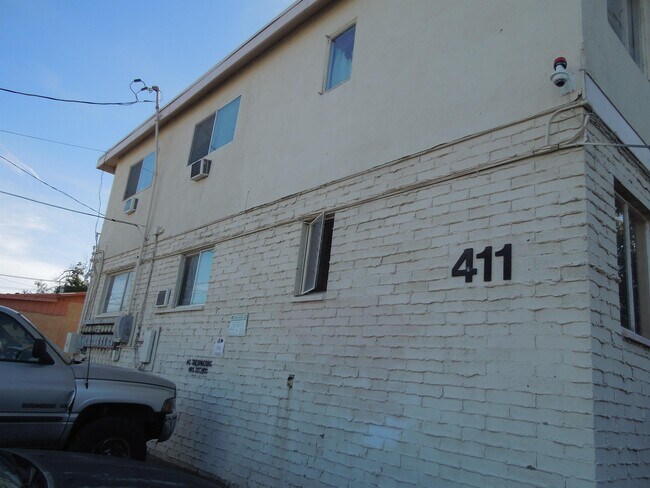 Building Photo - 411 S 11th St