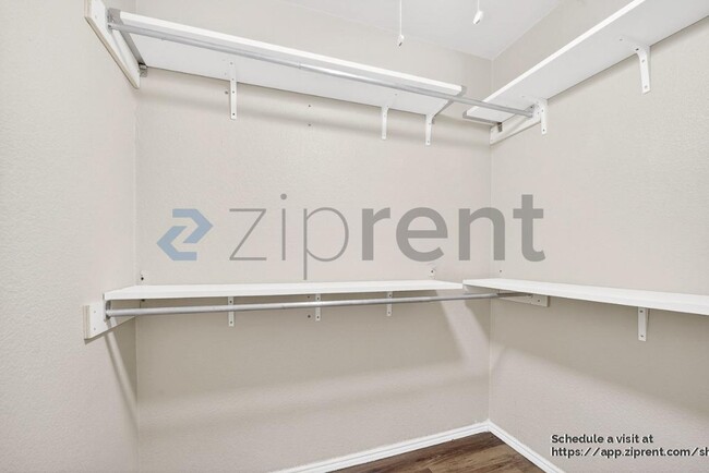 Building Photo - 11272 Chaucer Dr