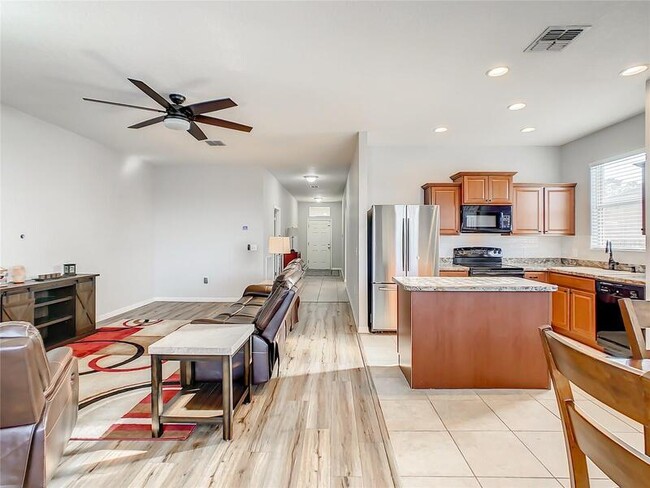 Building Photo - 210 Blackstone Creek Rd