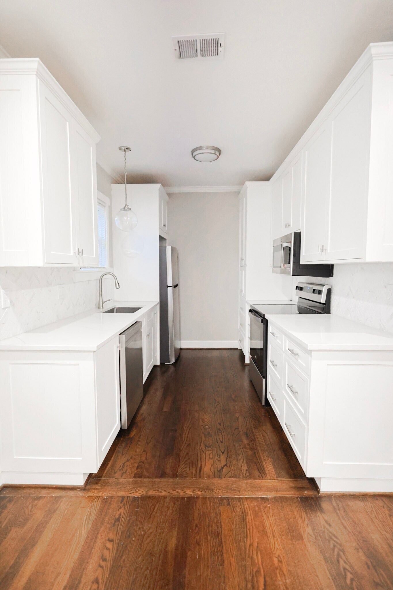 Building Photo - 4114 Junius St