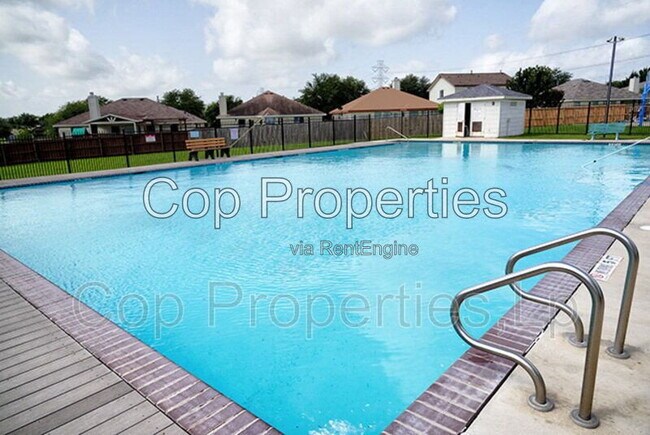 Building Photo - 8510 Trumpet Cir