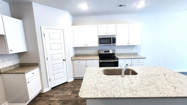 Building Photo - 205 Brackish Dr