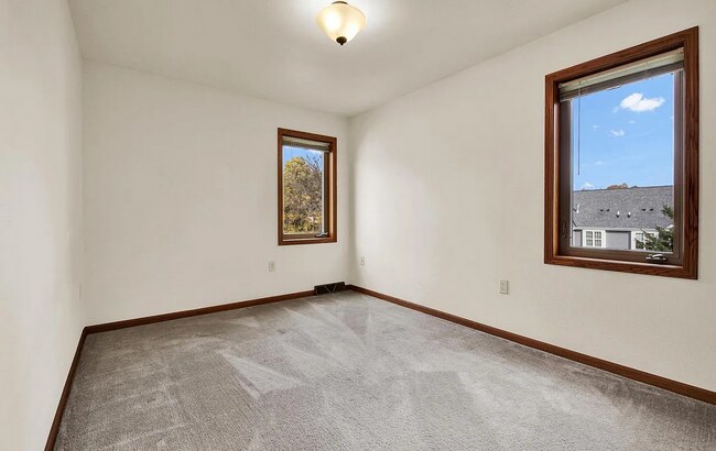 second bedroom - 407 Century Oak Dr