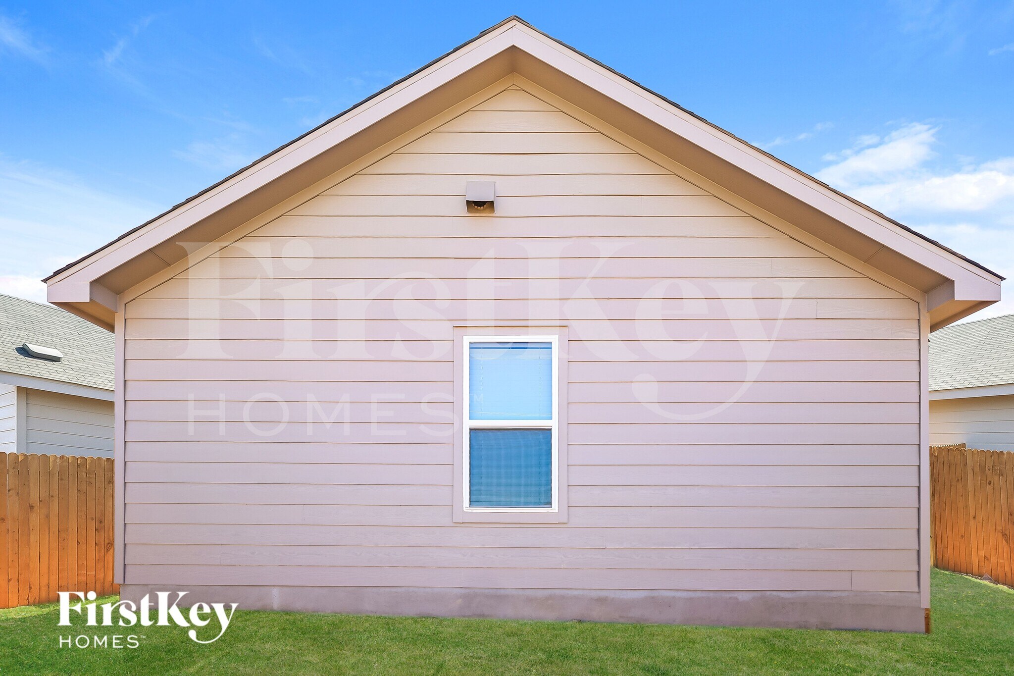 Building Photo - 8011 Nube Medina