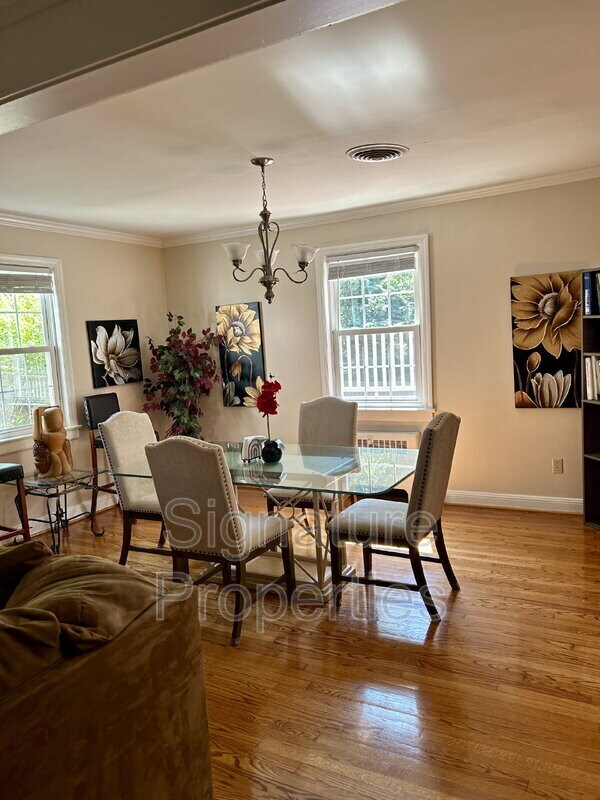Building Photo - 1106 Cherokee Ct