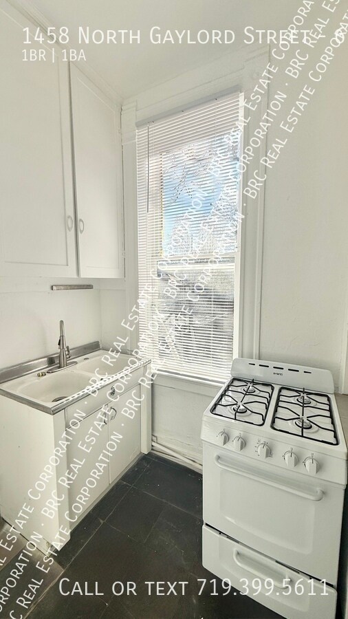 Building Photo - 1458 N Gaylord St