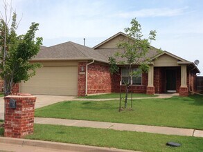 Building Photo - 4 Bd / 2 Ba in Valencia - Deer Creek Schools