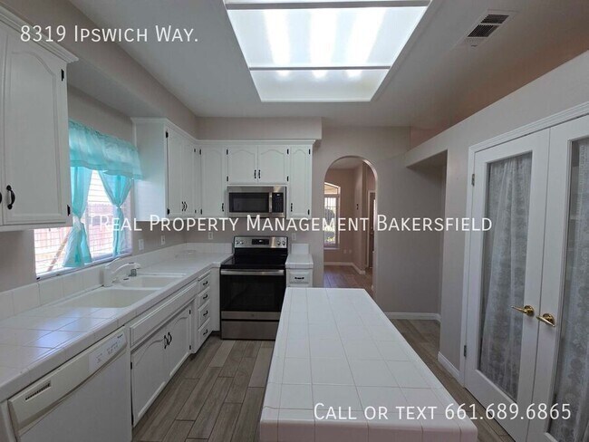 Building Photo - 8319 Ipswich Way
