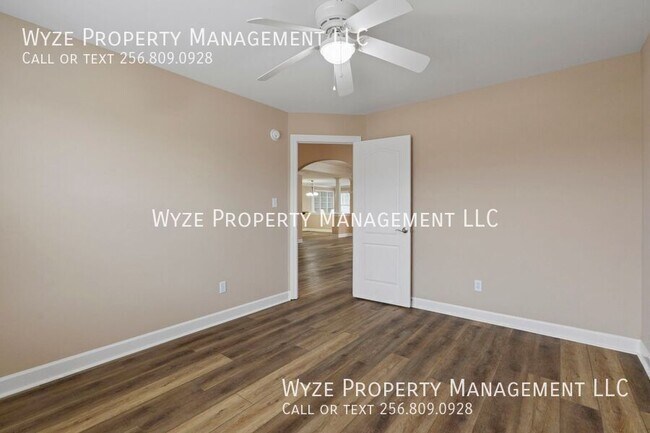 Building Photo - 104 Hardiman Pl Ln