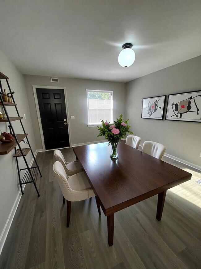 Building Photo - Live in Style at Cielo at West Midtown – Y...
