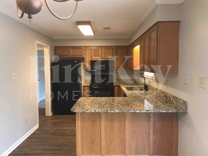 Building Photo - 7098 Maryland Ct