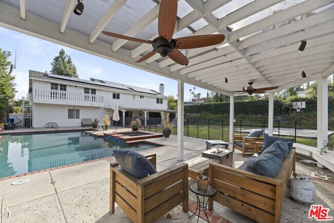 Building Photo - 4815 Adele Ct