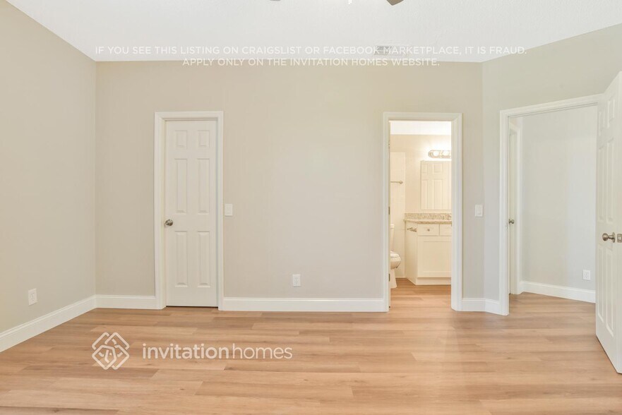 Building Photo - 2218 Santa Lucia St