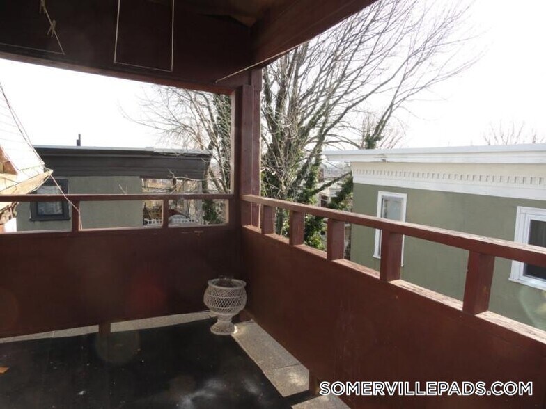 Building Photo - 358 Broadway