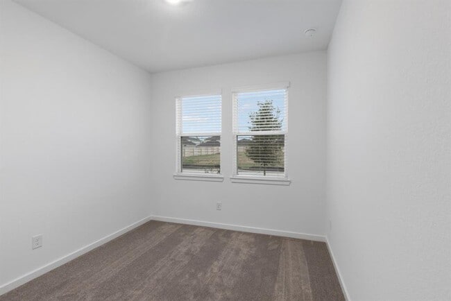 Building Photo - 1203 Buffalo Run
