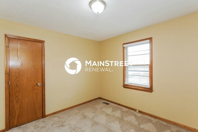Building Photo - 3 Bedroom Pet-Friendly Home in Olathe, KS ...