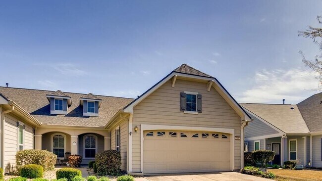 Building Photo - 303 Bonham Loop