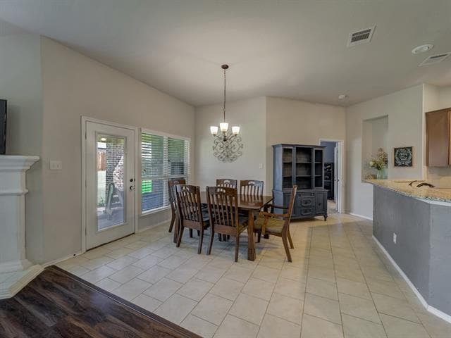 Building Photo - 1440 Bateman Ln
