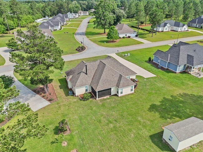 Building Photo - 128 Thistledown Dr