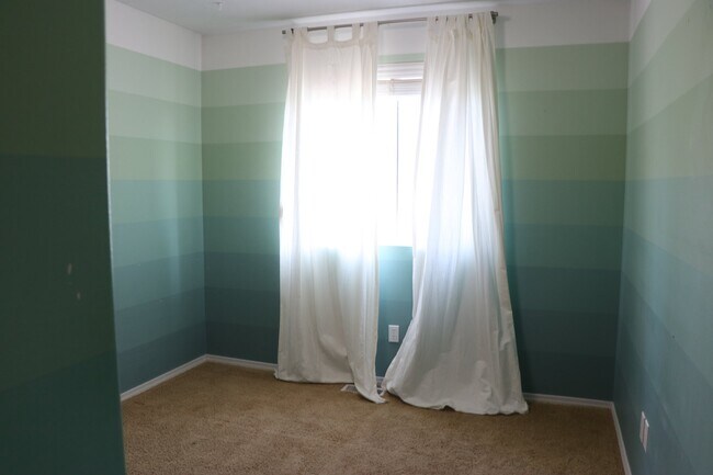 Building Photo - 209 Interlochen Ln