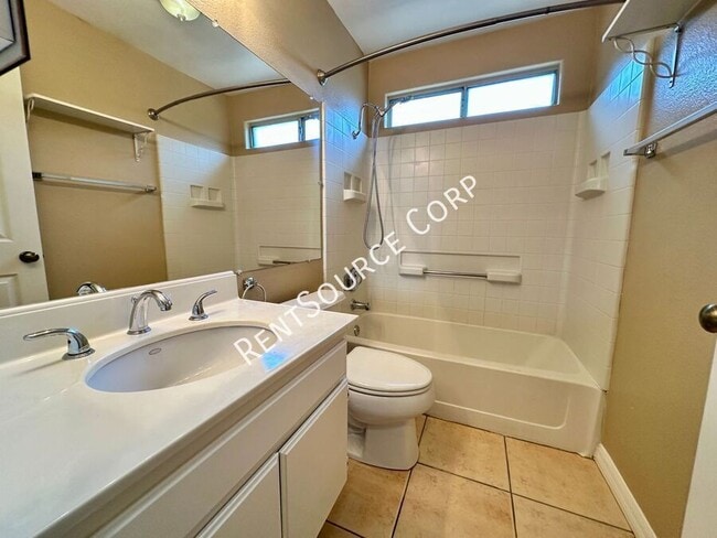 Building Photo - 25823 Dickens Ct