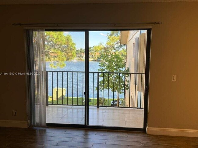 Primary Photo - 1580 Windorah Way