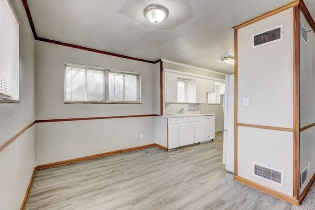 Building Photo - 3 bed 2 bath home in Bethany, OK