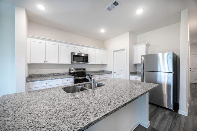 Building Photo - 31114 Gayle Prairie Oaks St
