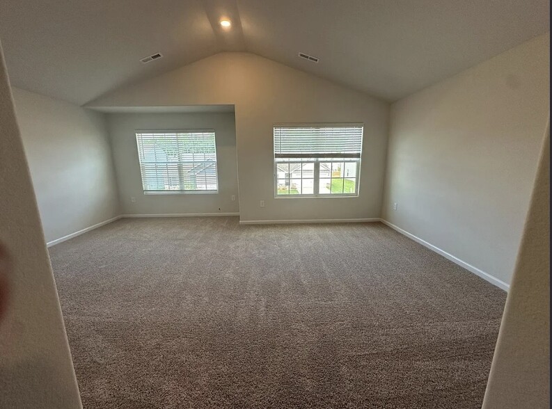 Building Photo - 2222 Transatlantic Ave