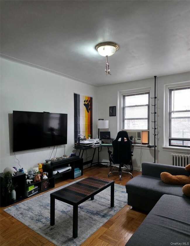 Building Photo - 62-64 Saunders St