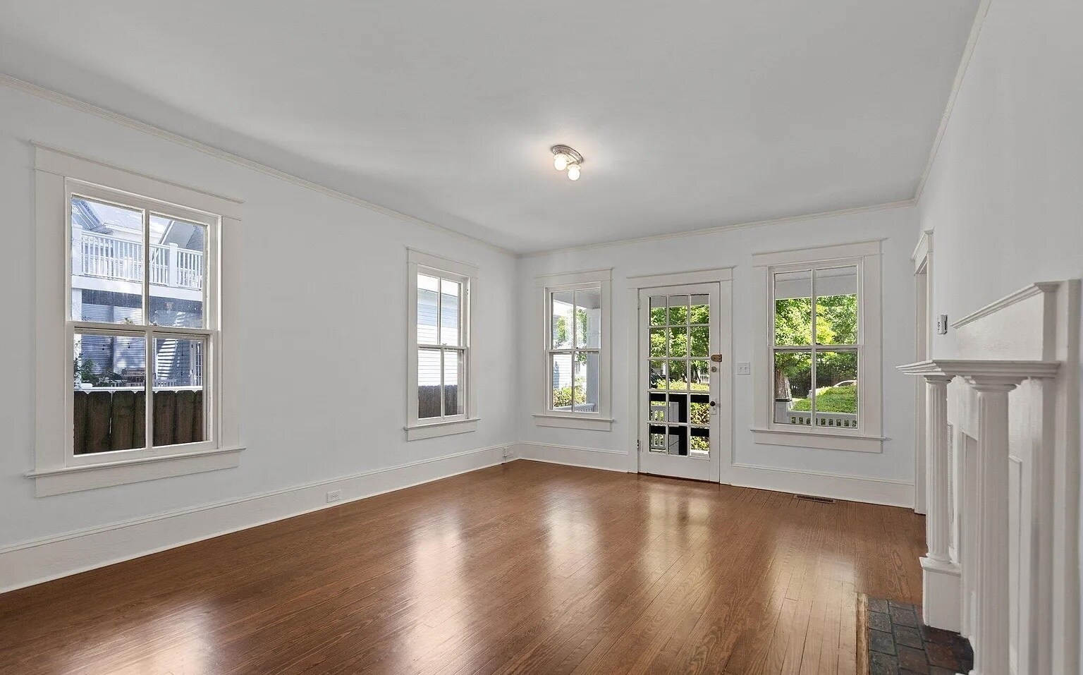 Living Room - 1904 Wolcott Ave