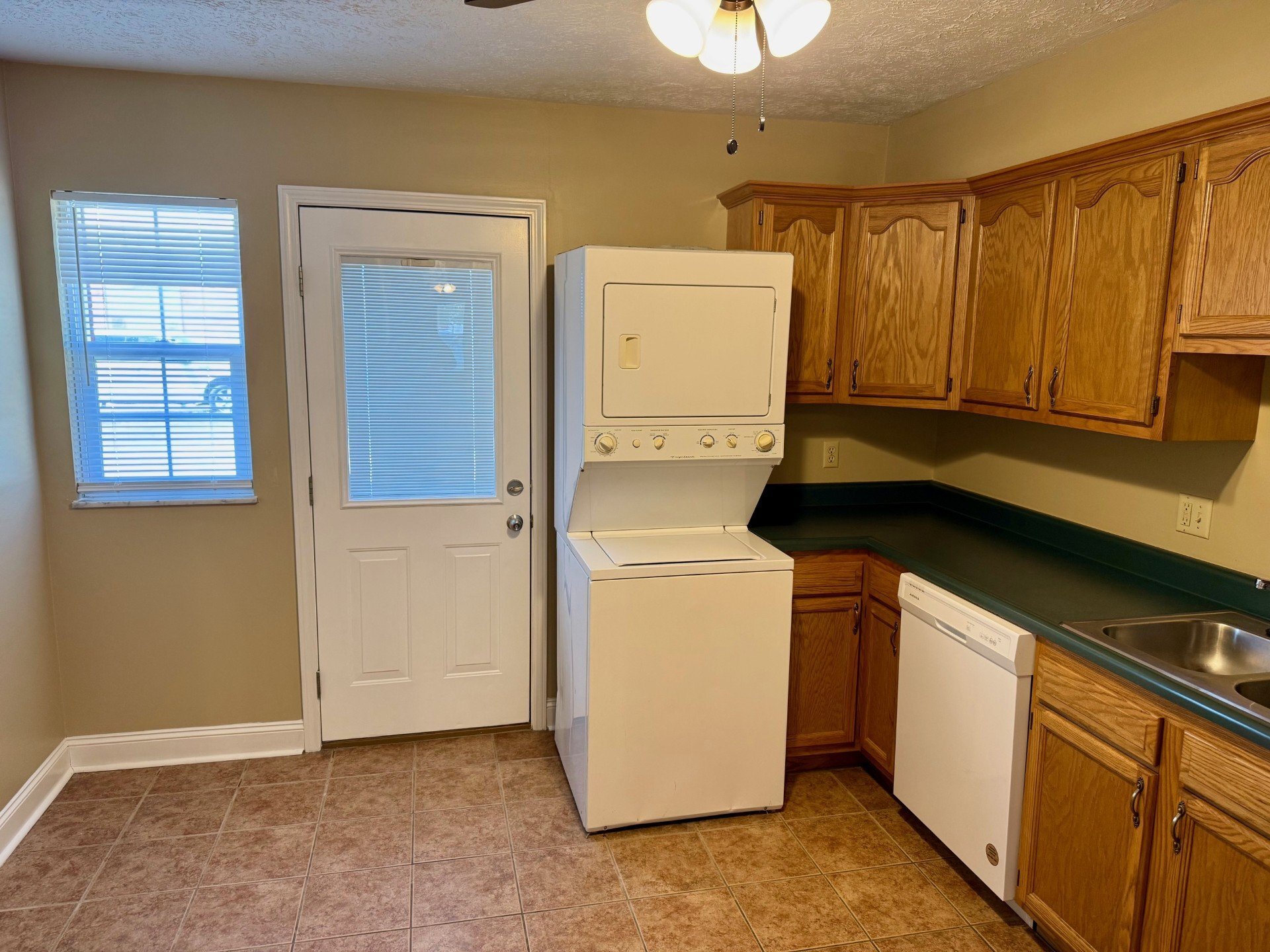 Building Photo - 2305 Adams Ave