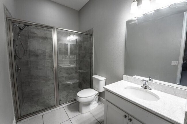 Building Photo - 913 Buckhurst Dr