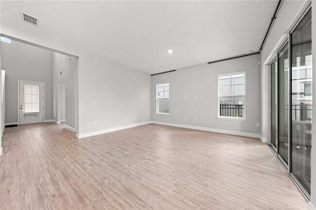 Building Photo - 10657 Marconi Ave