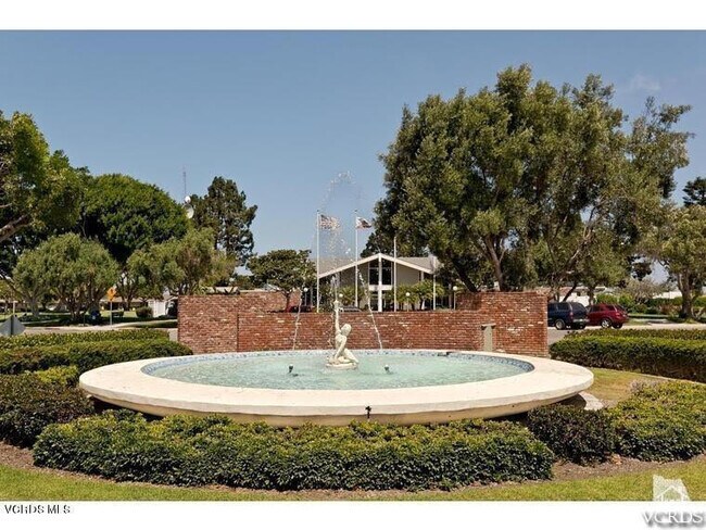 Water Fountain - 81 W Fiesta Grn