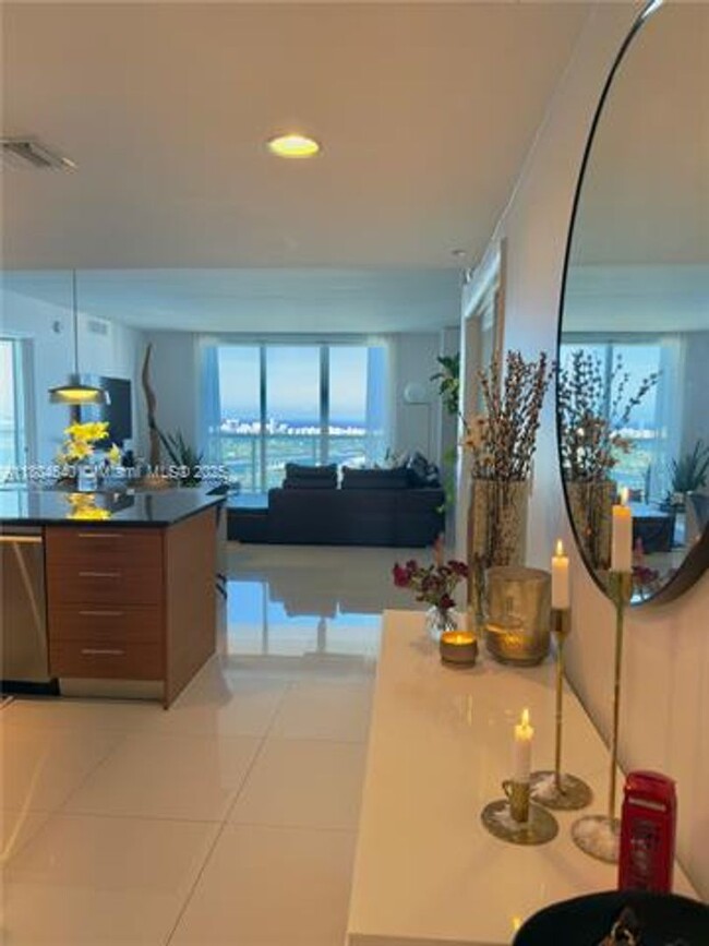 Building Photo - 50 Biscayne Blvd