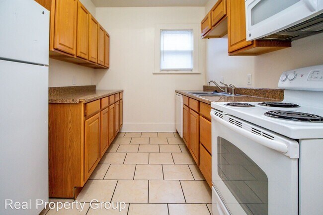 Building Photo - 4 br, 2 bath House - 1111 Hamilton Way