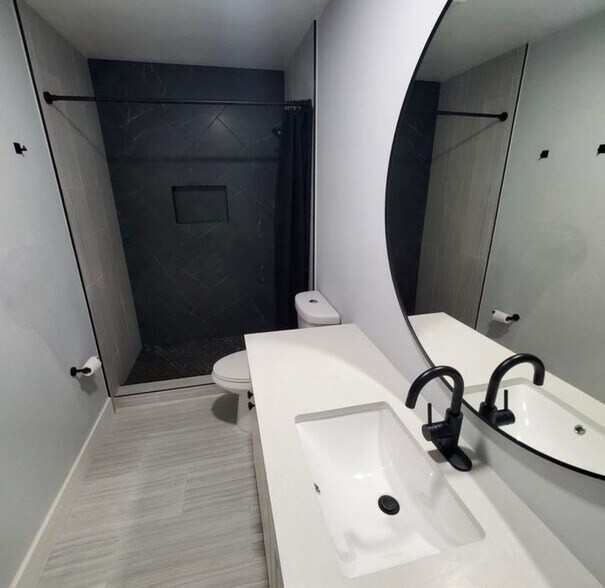 Building Photo - 9942 SW 154th St