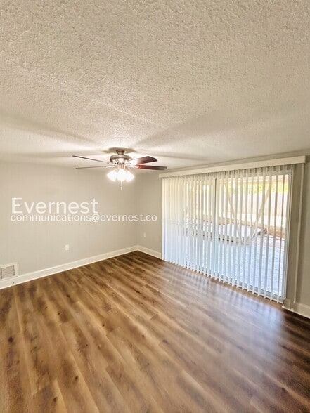 Building Photo - 1649 Dartmouth Dr