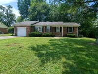 Building Photo - 2517 Thoroughbred Dr