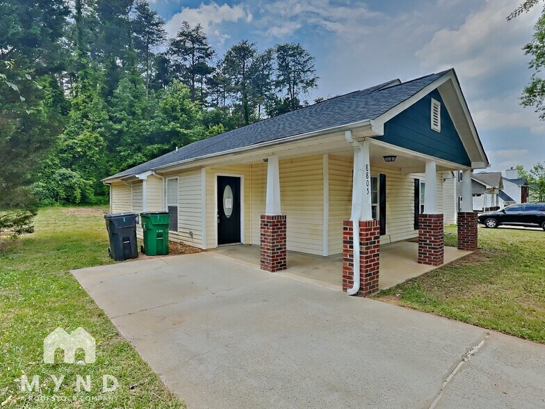 Building Photo - 8805 Korniv Dr