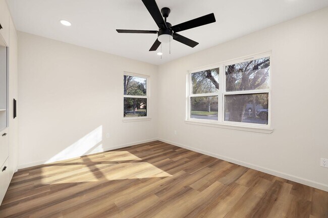 Building Photo - A Fresh Start on Orchid Ave!