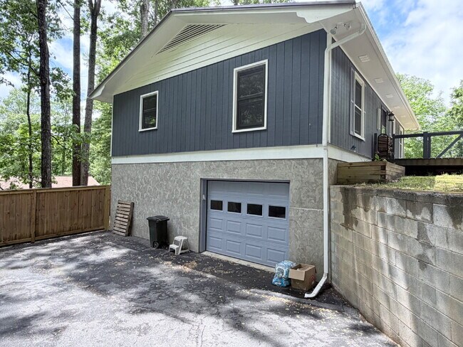 Building Photo - Wooded Retreat with Community Lake Access – Hendersonville, NC