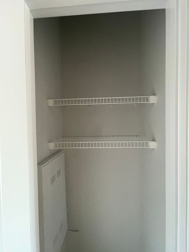 Building Photo - 4 Bed, 2 Bath New Build