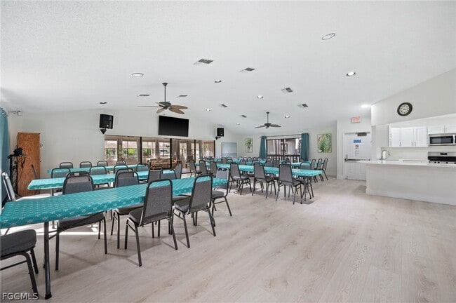 Building Photo - 17611 Marco Island Ln