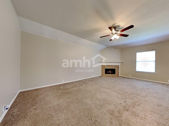 Building Photo - 714 Quail Hollow Dr